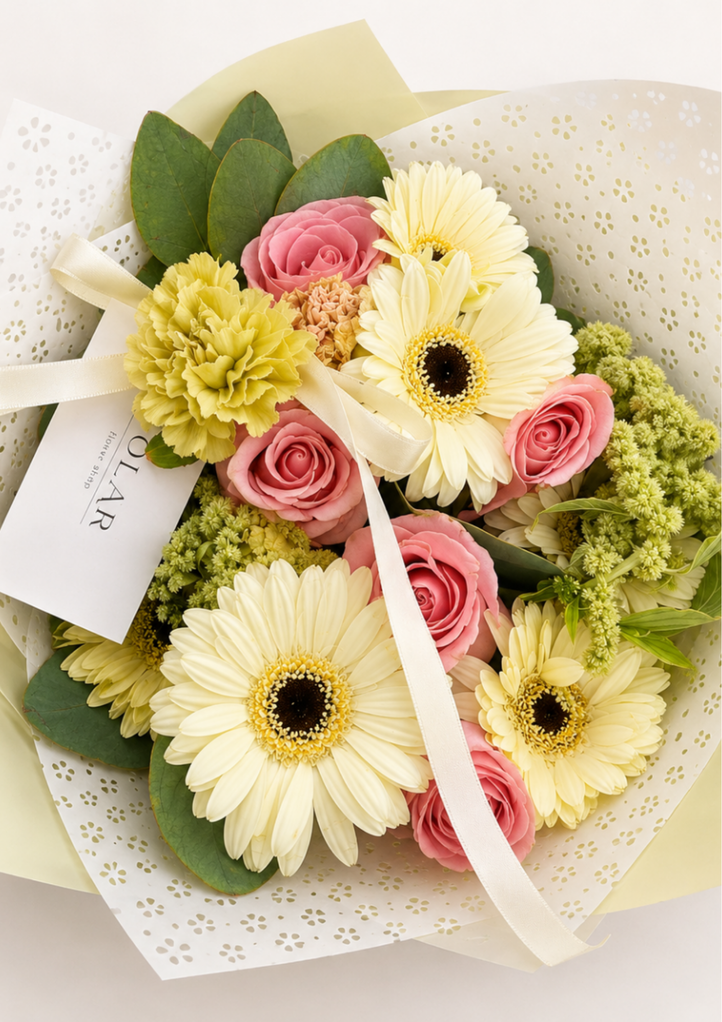 Mixed bouquets.